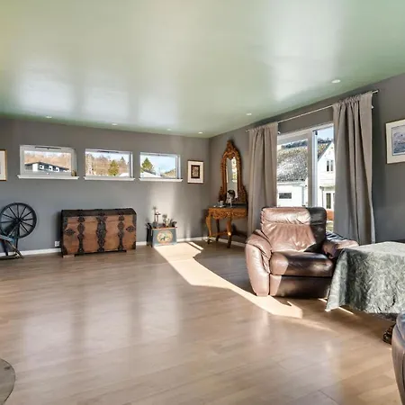 3 Bedroom Awesome In Nesttun