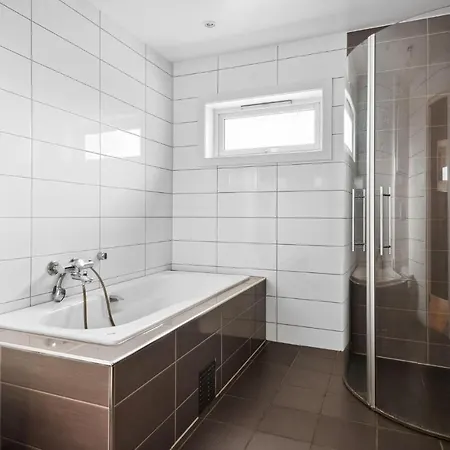 3 Bedroom Awesome In Nesttun برغن